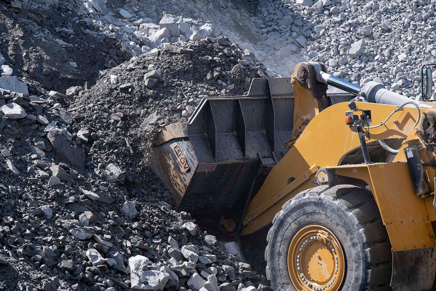 Gravel loading with Fronteq equipment